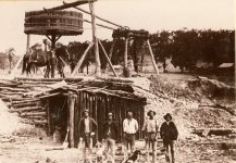 Welcome Stranger Gold Mine, Baileston, Victoria, 1902.jpg