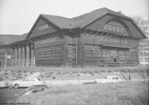 world-largest-log-cabin-portland (1).jpg