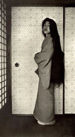 maiko-and-geisha-with-natural-long-hair-17.jpg