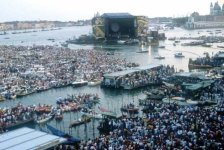 pink-floyd-live-in-venice-1989-1.jpg